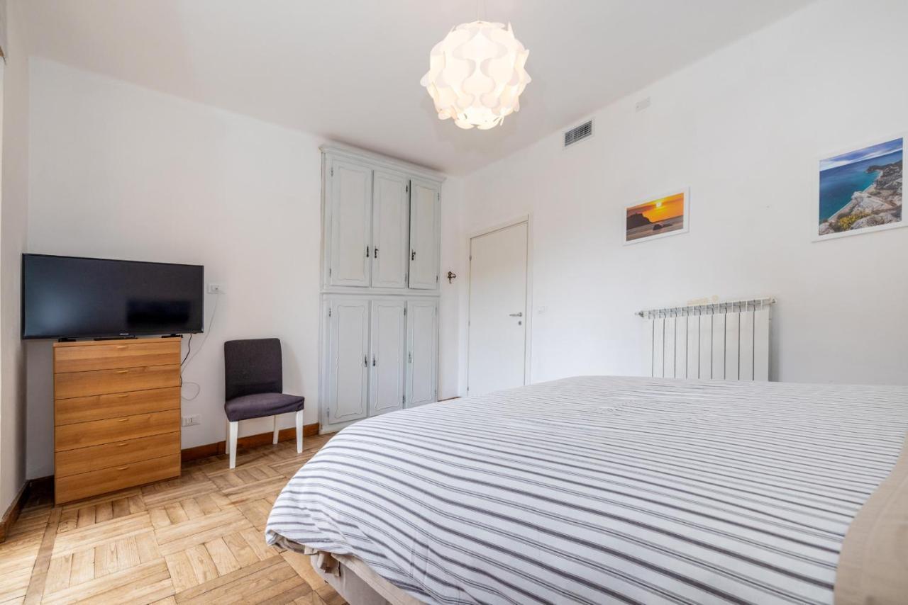 Casa Romeo Appartamento Con Posto Auto Finale Ligure Buitenkant foto