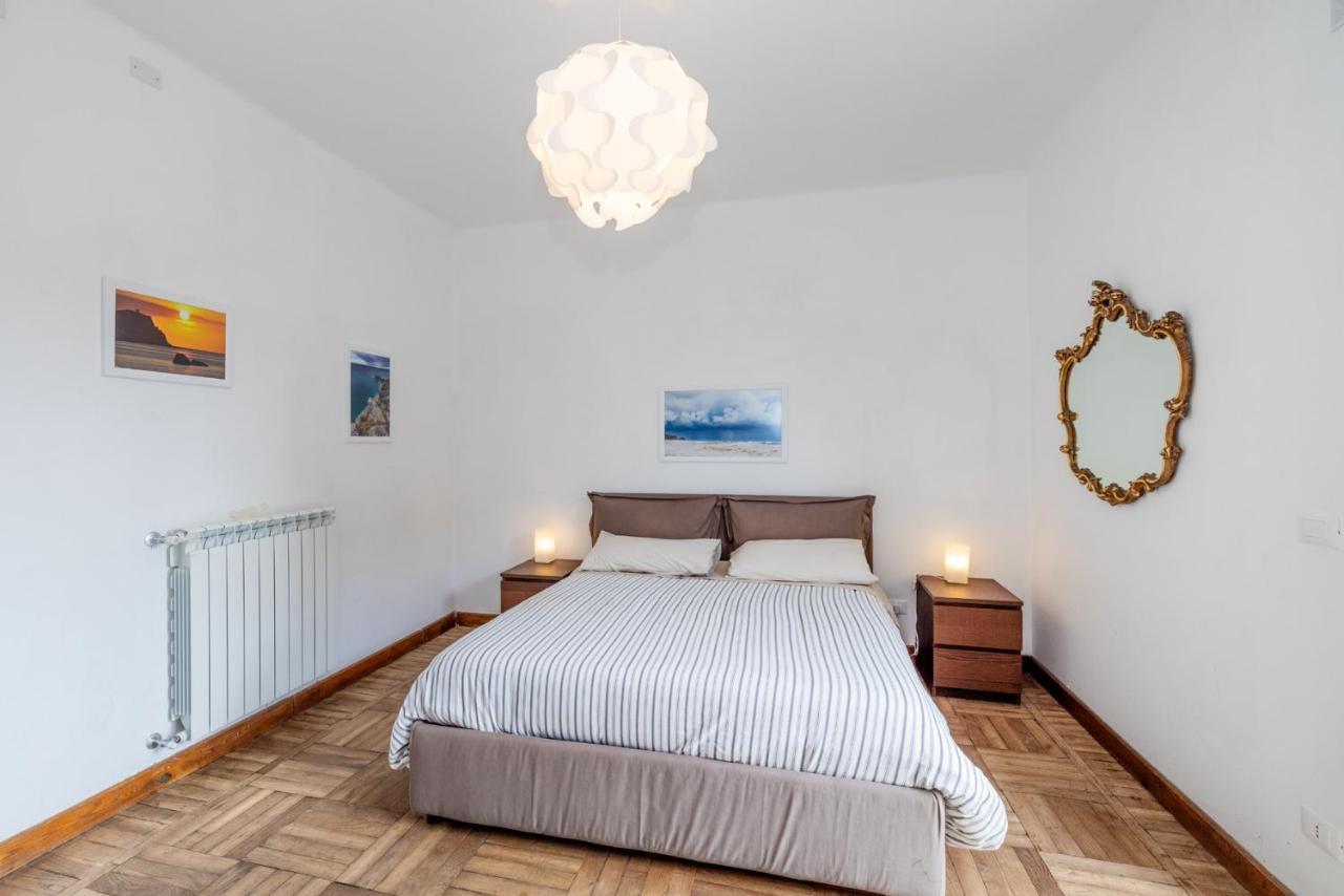 Casa Romeo Appartamento Con Posto Auto Finale Ligure Buitenkant foto