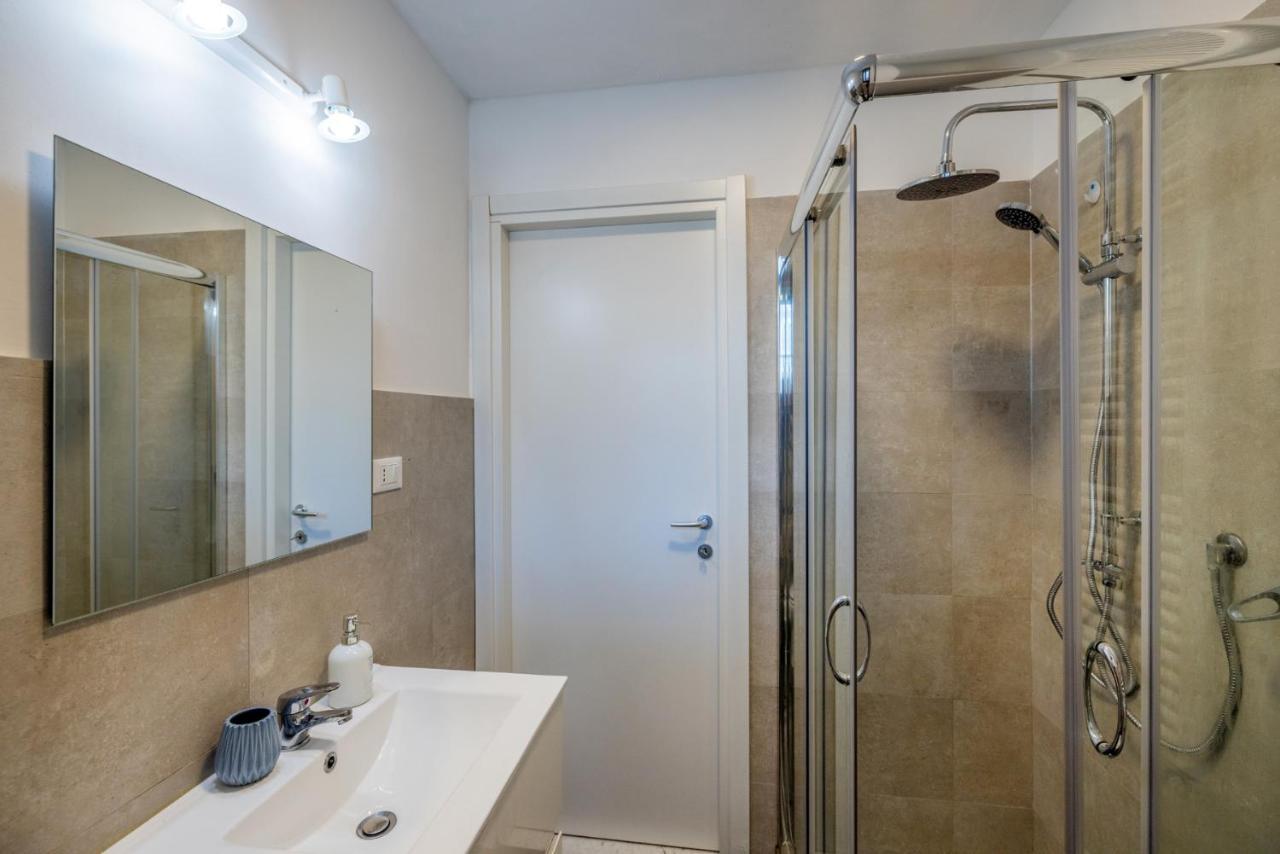 Casa Romeo Appartamento Con Posto Auto Finale Ligure Buitenkant foto