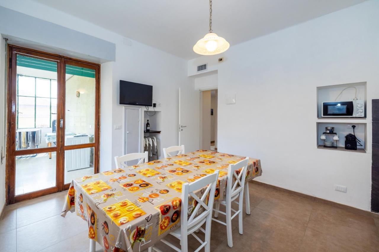 Casa Romeo Appartamento Con Posto Auto Finale Ligure Buitenkant foto
