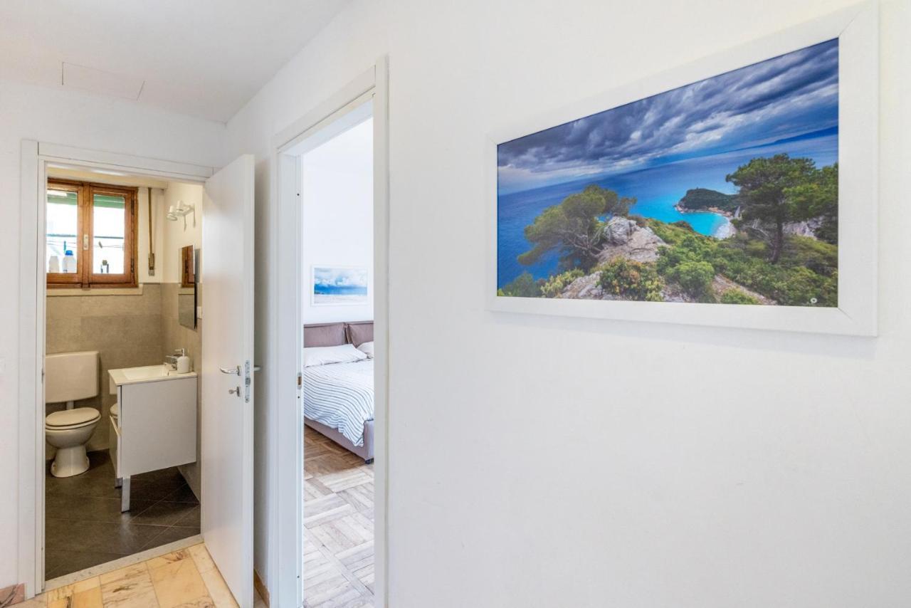 Casa Romeo Appartamento Con Posto Auto Finale Ligure Buitenkant foto
